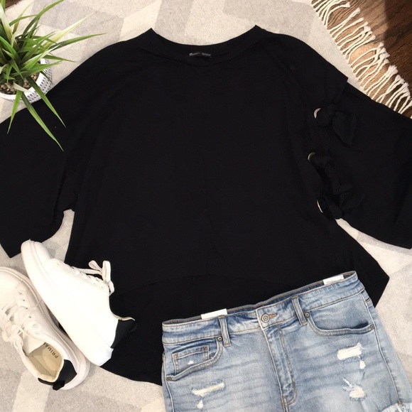 Zara Tops - 3/$25🌿ZARA Hi/Low Top